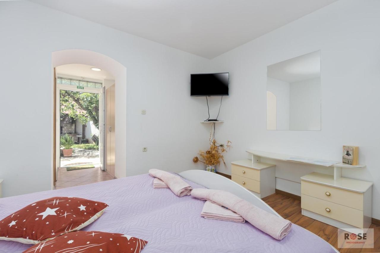 Apartment Laureta Poreč Zewnętrze zdjęcie