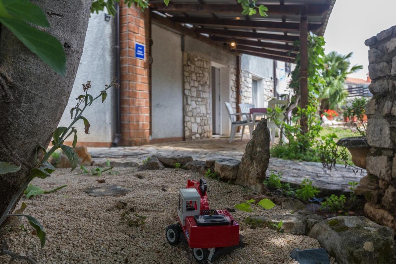 Apartment Laureta Poreč Zewnętrze zdjęcie